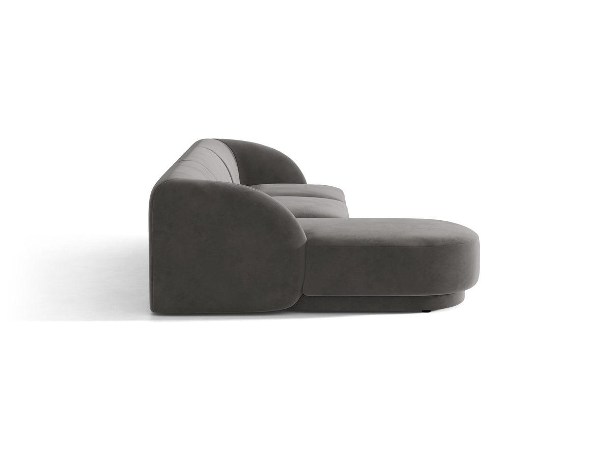 Miley Linkes Ecksofa von Micadoni, L-Sofa links in Dunkelbeige mit Bluvel-Stoffbezug und schwarzen Kunststoffbeinen, Frontalansicht.