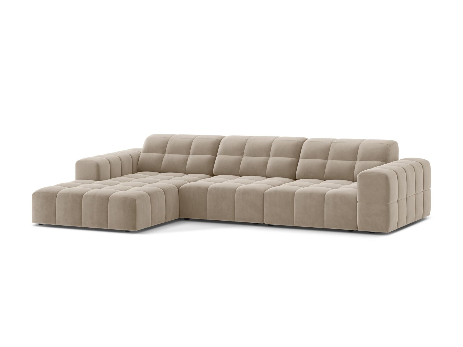 Elegantes 4-Sitzer Ecksofa links Jennifer in stilvollem Dark Beige-Bluvel, ideal für moderne Wohnräume und gemütliche Abende.