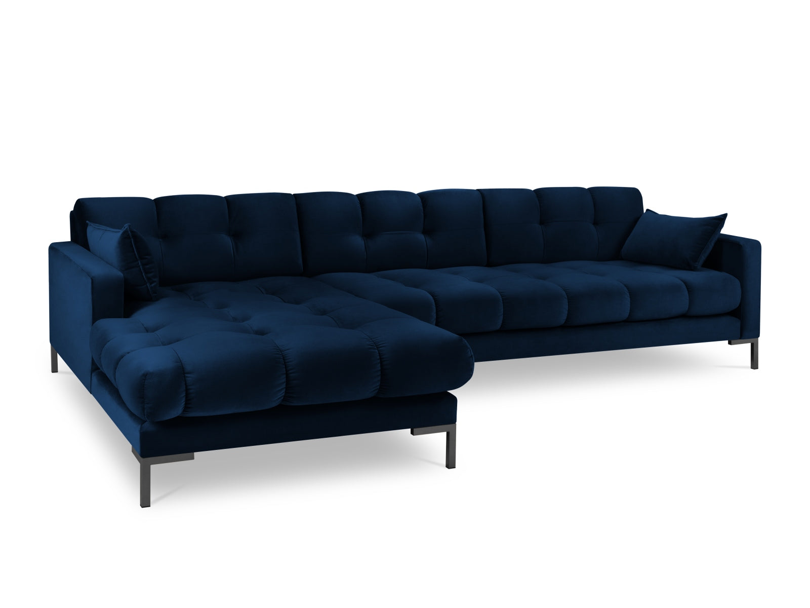 Elegantes Mamaia Velour Ecksofa links, 5-Sitzer von Micadoni, ideal für stilvolle Wohnräume und gemütliche Abende.