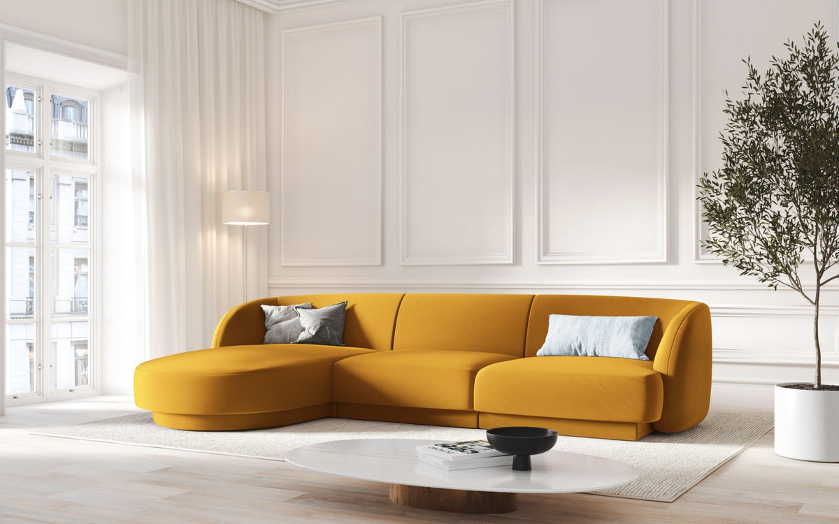 Miley Velour Ecksofa links 4 Sitzer in Yellow-Bluvel präsentiert im Onlineshop von KAQTU Design AG. L-Sofa links ist von Micadoni