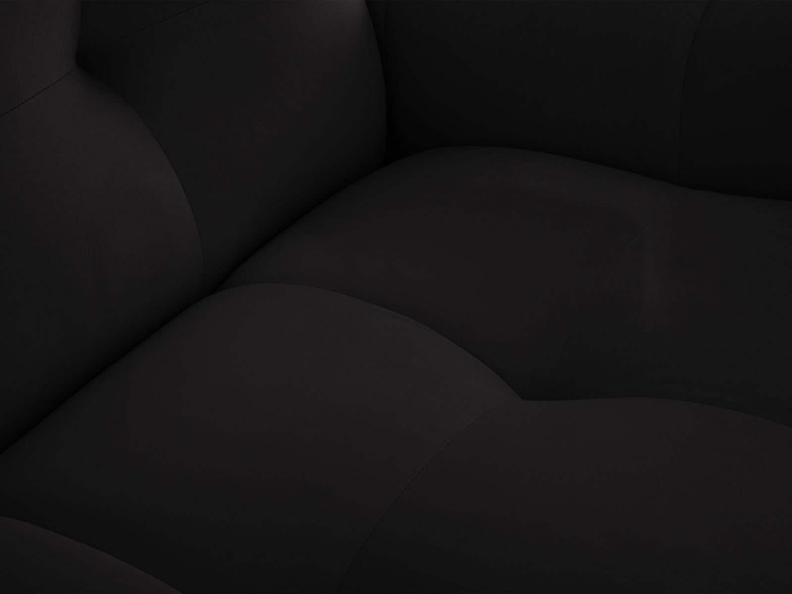 Kendal Velour links Ecksofa in edlem Schwarz, großzügiges 6-Sitzer Design von Micadoni, perfekt für gesellige Abende und stilvolle Wohnräume.