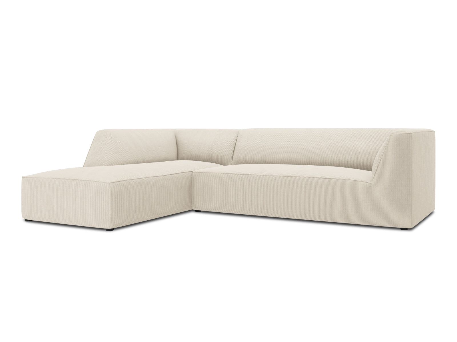Modernes Ruby Ecksofa links in sanftem Beige, ideal für gemütliche Wohnräume. Geräumiges 4-Sitzer Design von Micadoni.