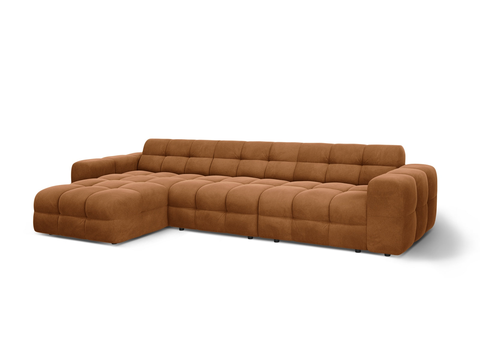 Modernes Kendal Velour L-Sofa in warmem Camel, 5-Sitzer, linksseitig, perfekt für gemütliche und stilvolle Wohnambiente von Micadoni.