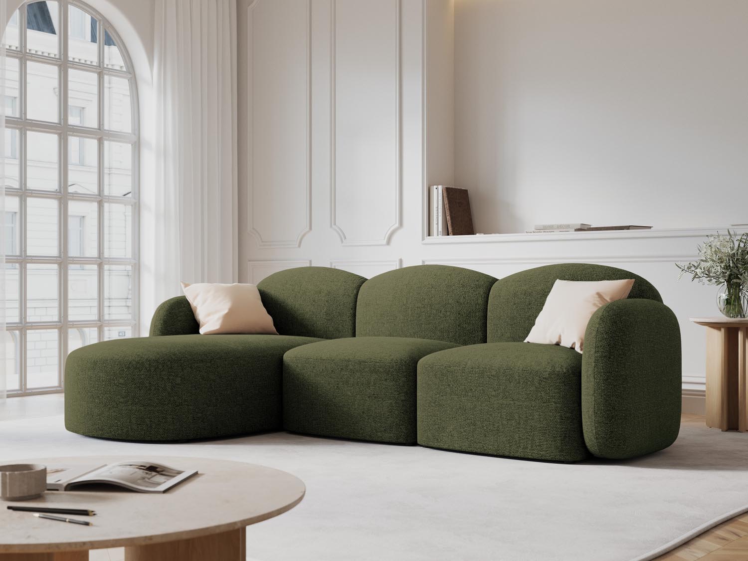 Entdecken Sie das elegante Blair Ecksofa links von Micadoni. Dieses 4-Sitzer Sofa kombiniert hochwertigen Velours mit zeitgemässem Stil für Ihr Wohnzimmer.