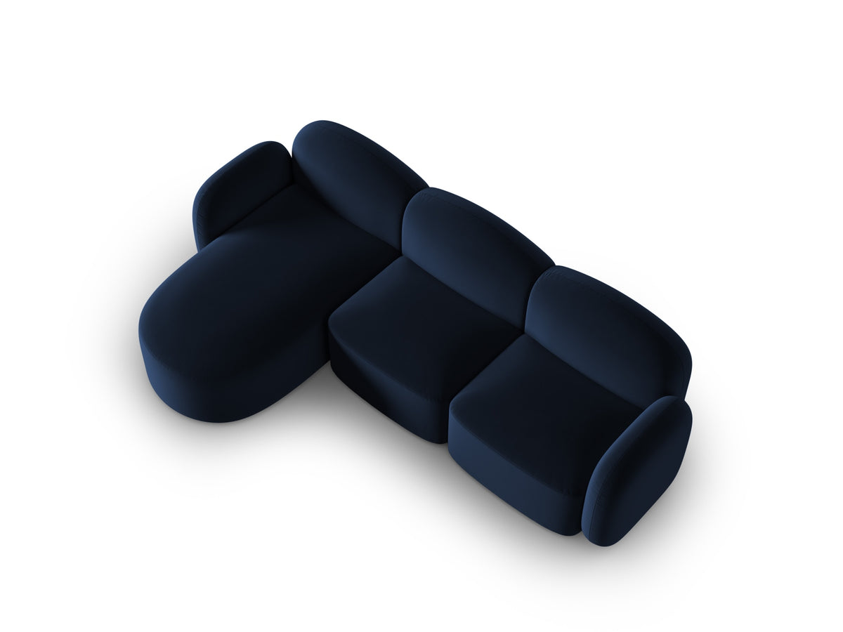 Blair Velour links Ecksofa 4 Sitzer in Royal Blue-Casino präsentiert im Onlineshop von KAQTU Design AG. L-Sofa links ist von Micadoni
