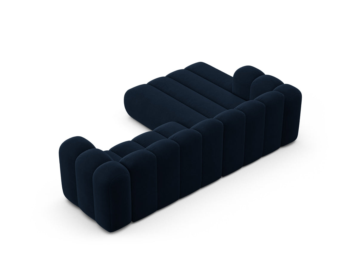 Lupine Velour Modular Ecksofa links 4 Sitzer in Royal Blue-Salvador präsentiert im Onlineshop von KAQTU Design AG. L-Sofa links ist von Micadoni