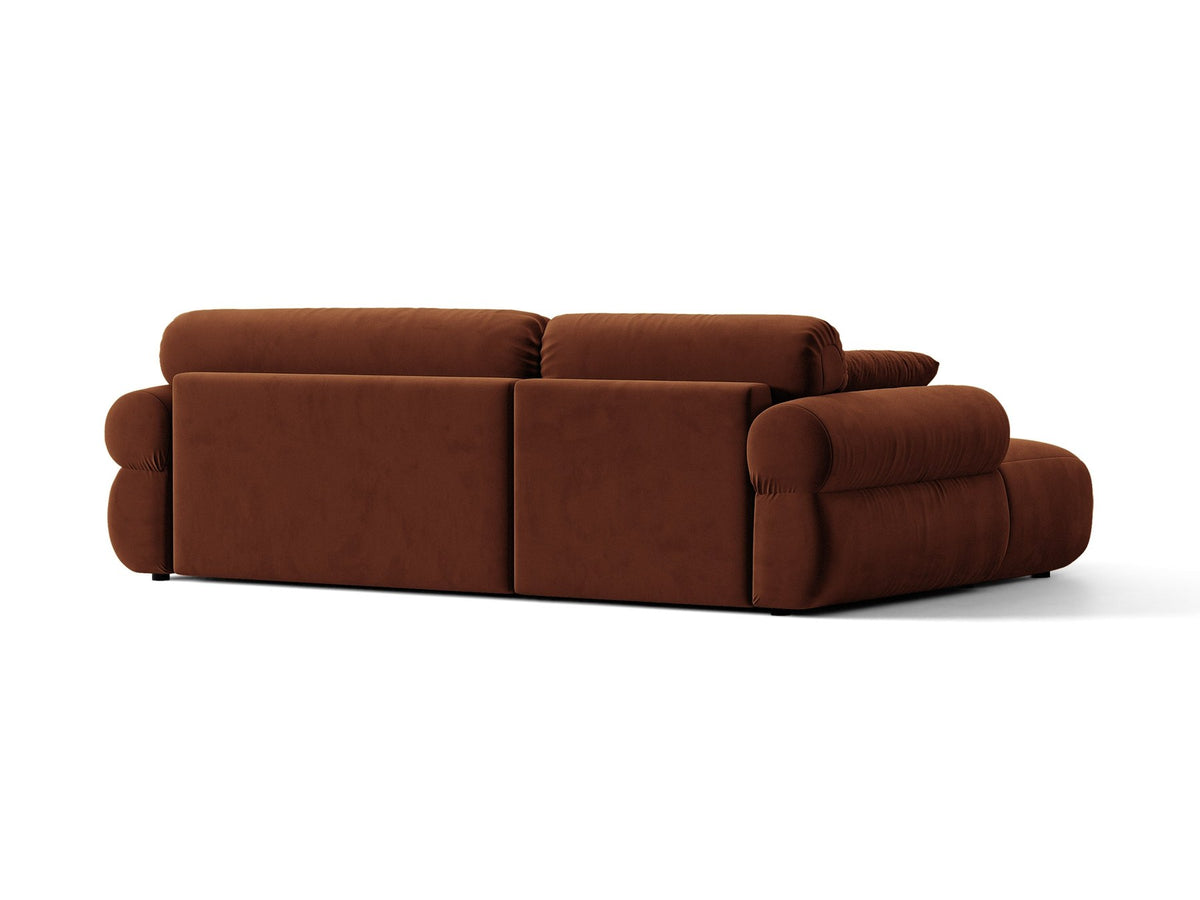 Beiges L-Sofa Ophelia von Micadoni mit Liberty-Stoffbezug, schwarzen Kunststoffbeinen und tiefer Sitzfläche, Ausrichtung links, in modernem Wohnraum.