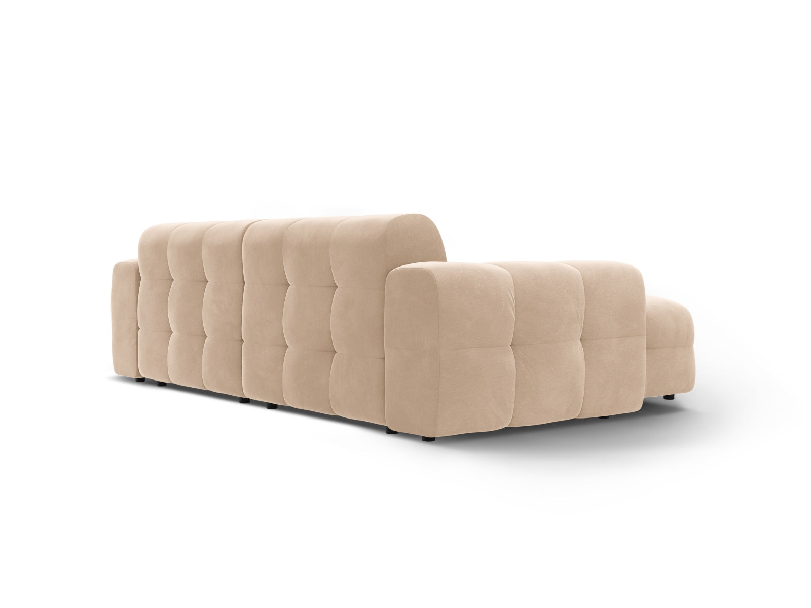 Elegantes Kendal Velour Ecksofa in sanftem Almond Beige, ideal für stilvolle Wohnräume. 4-Sitzer von Micadoni für höchsten Komfort.