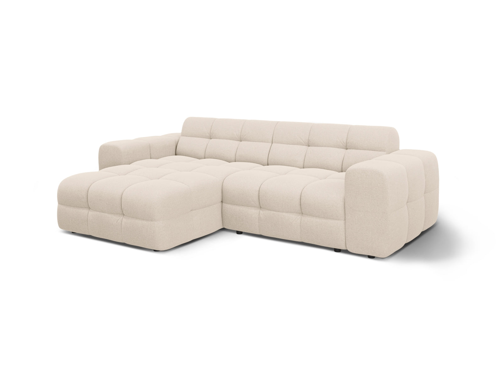 Entdecken Sie das Kendal Ecksofa links 4 Sitzer von Micadoni – stilvolles Velours, zeitgemässes Design und hervorragender Sitzkomfort für Ihr Zuhause.