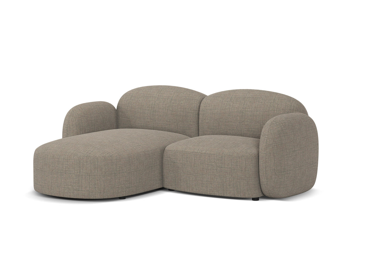 Blair Ecksofa links 3-Sitzer von Micadoni, L-Form, Bezug aus Eden-Chenillestoff in Dark Beige, Massivholzrahmen und schwarze Kunststoffbeine.