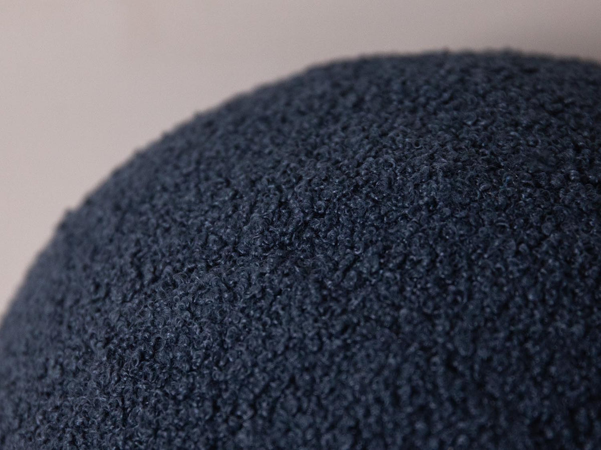 Ball Pillow in Dark Blue-Now or Never präsentiert im Onlineshop von KAQTU Design AG. Deko Kissen ist von Micadoni