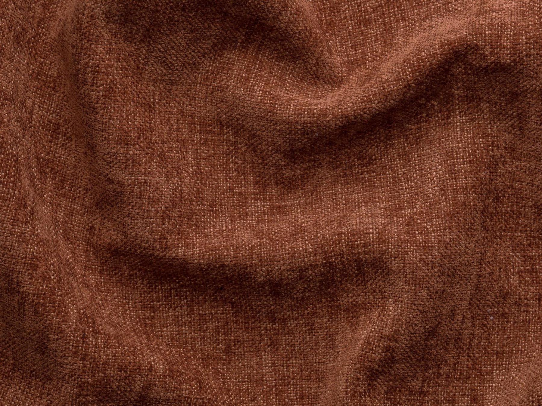 Gemütliches Deko-Kissen Dreamy von Micadoni in sanften Erdtönen, perfekt für einladende Wohnambiente und stilvolle Akzente.