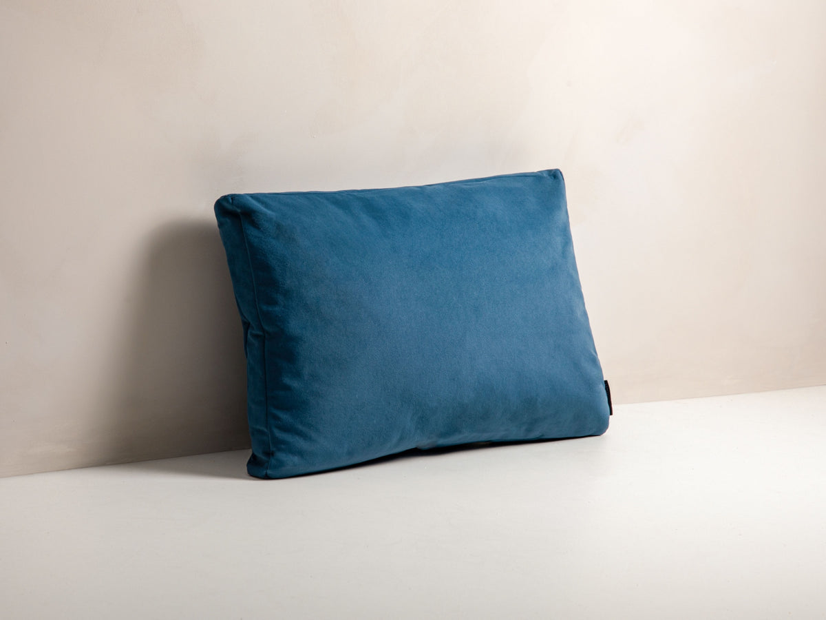 Stripy Velour Pillow in Blue-Matt Velvet präsentiert im Onlineshop von KAQTU Design AG. Deko Kissen ist von Micadoni