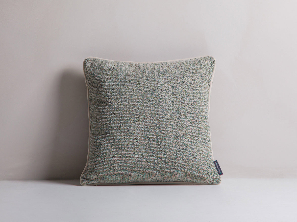 Celine Pillow in Moss Green Melange, Green, Dark Beige-Puente,Matt Velvet,Matt Velvet präsentiert im Onlineshop von KAQTU Design AG. Deko Kissen ist von Micadoni