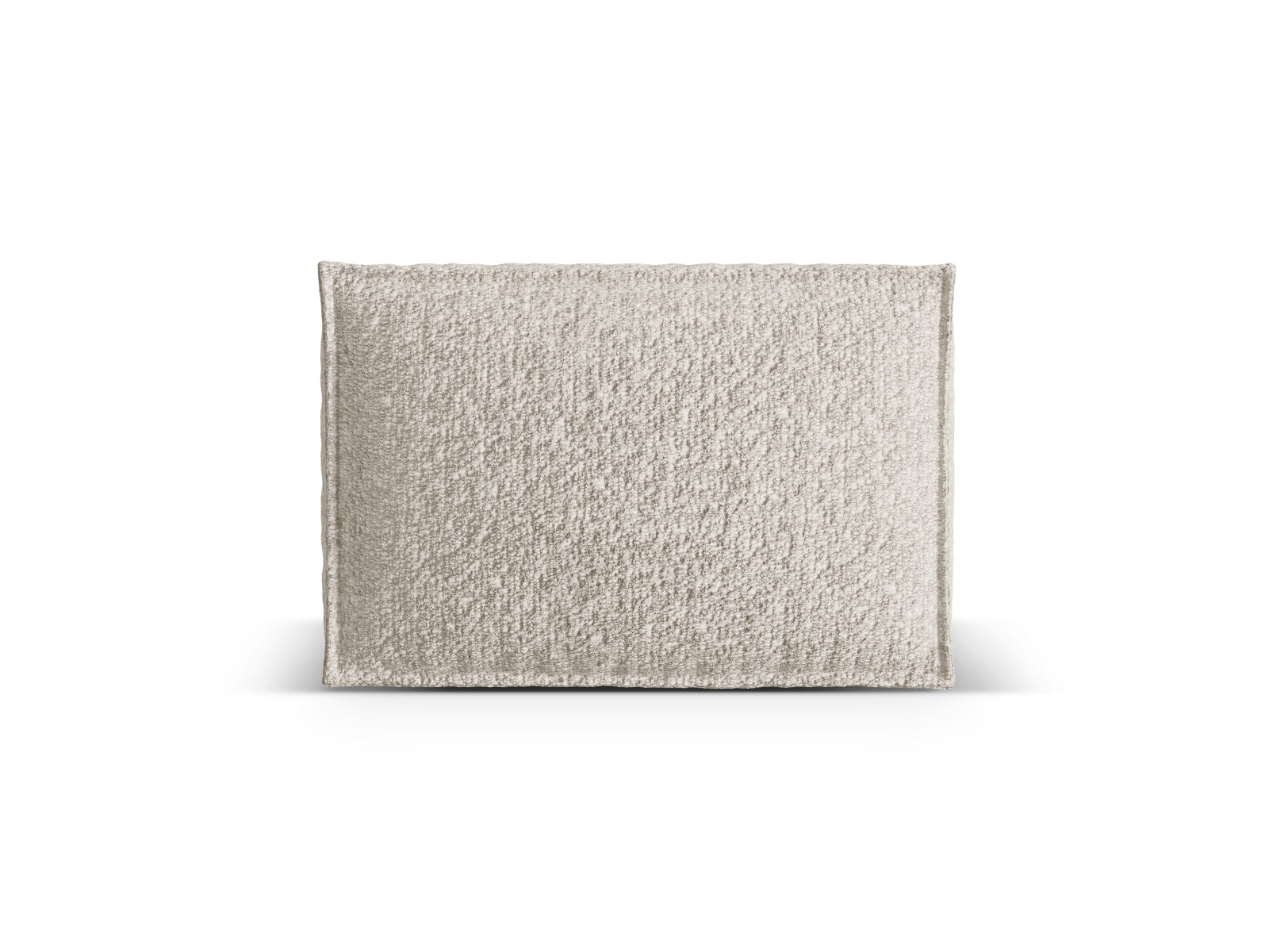 Stilvolles Nuria Dekokissen in zartem Beige, ideal zur Verschönerung von Sofas und Betten, sorgt für Gemütlichkeit und Eleganz.