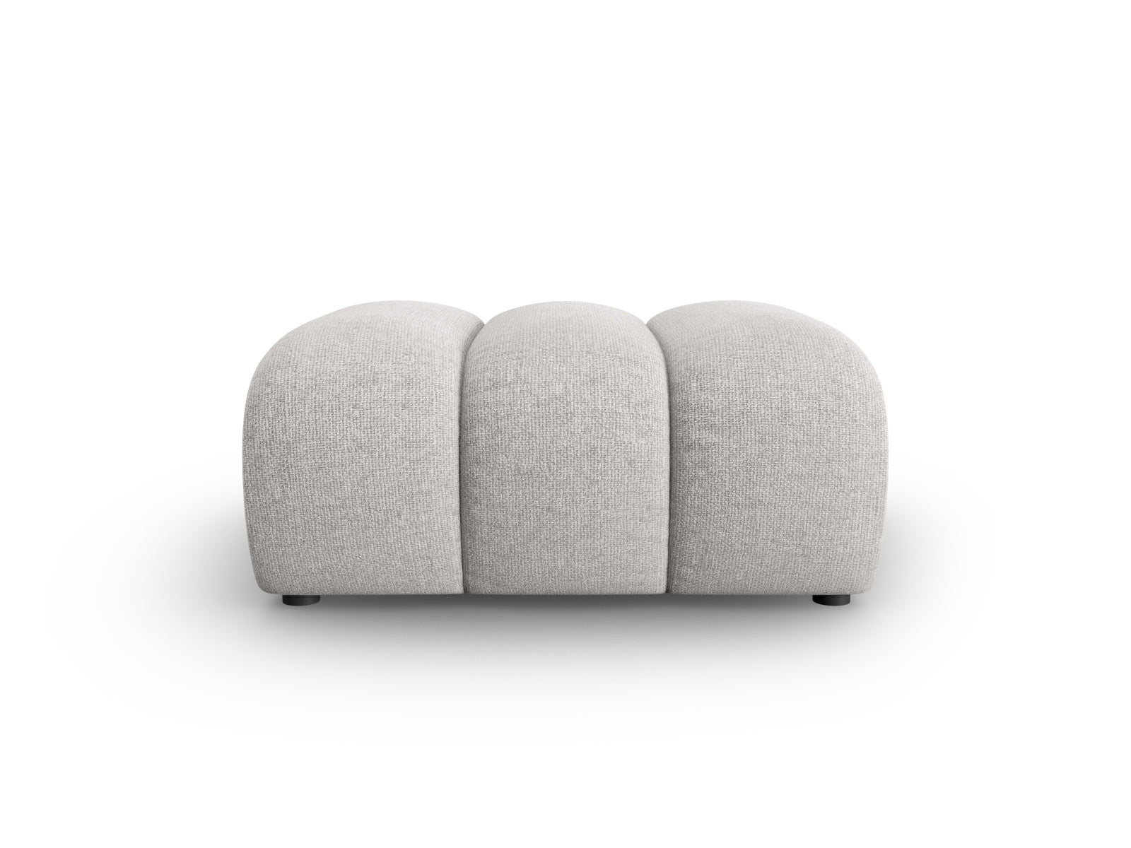 Entdecken Sie den stilvollen Lupine Pouf 1 Sitz von Micadoni – vielseitig, bequem und ideal für jedes Zuhause. Perfekt als Sitzgelegenheit oder Dekoration!