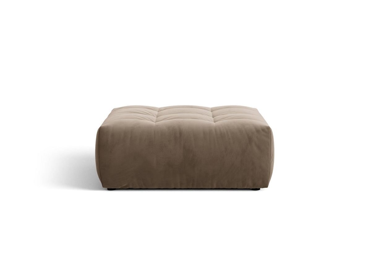 Beiger Sitzpouf Bloom von Micadoni mit rundem Design, Casino-Pearl-Stoffbezug und kurzen Beinen aus Polypropylen, Masse 107x99x42 cm.
