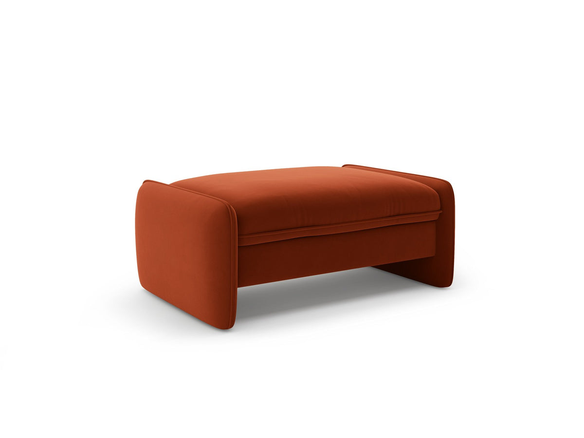 Kobaltblauer Pouf Georgia von Micadoni mit Samtvelours-Bezug, quaderförmige Form, kurze Kunststoffbeine, Masse 115x70x43 cm.