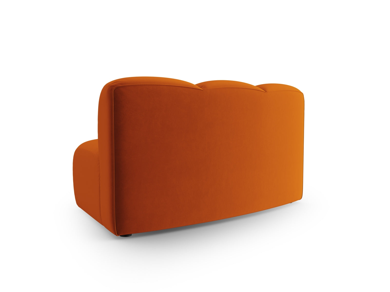 Stylischer, terracottafarbener Velours-Sessel ohne Armlehnen, perfekt für moderne Wohnkonzepte und vielseitige Raumgestaltung.