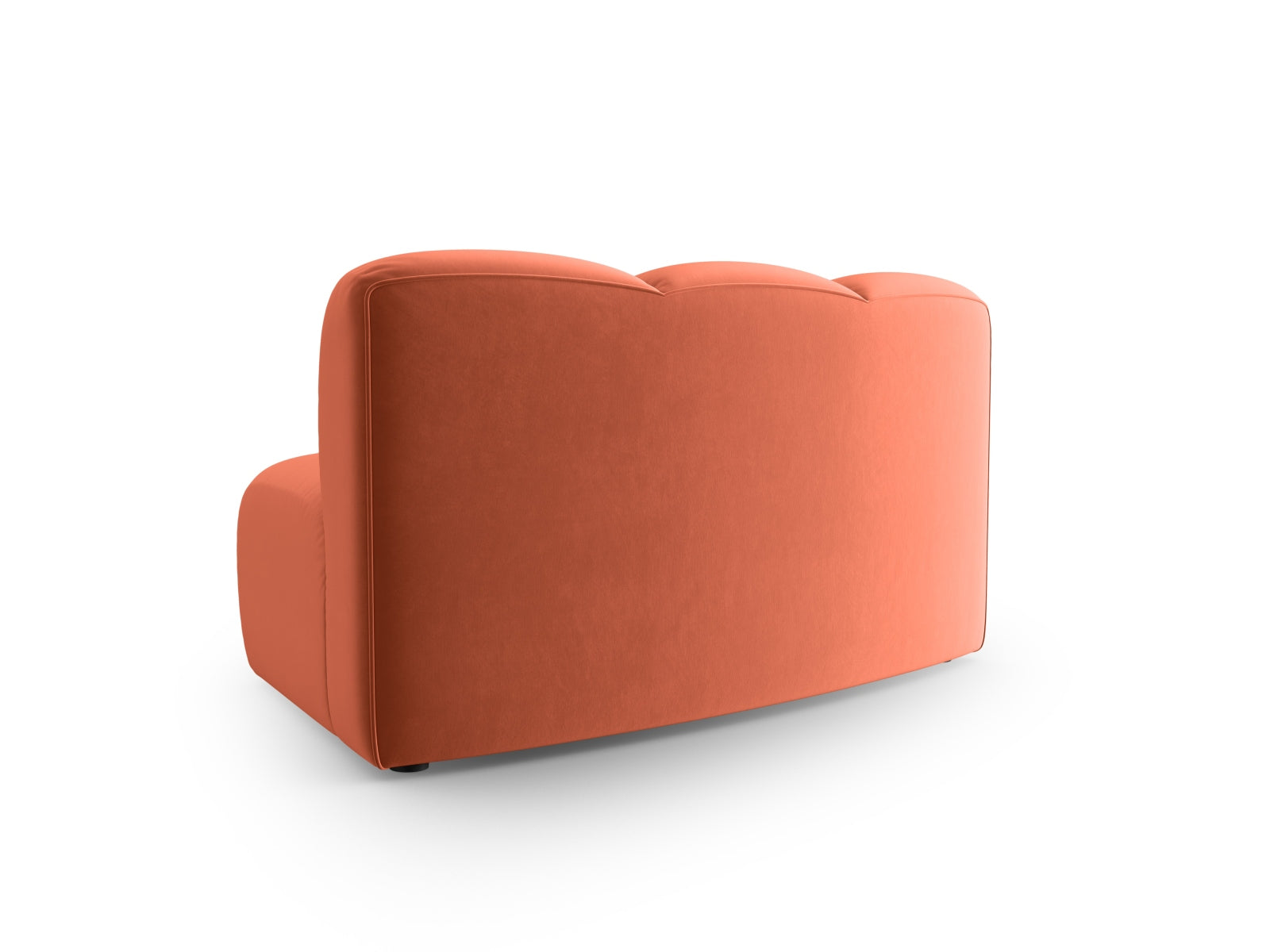 Eleganter, armlehnfreier Sessel aus weichem Lupine Velour, perfekt für moderne Wohnkonzepte in Coral-Salvador.