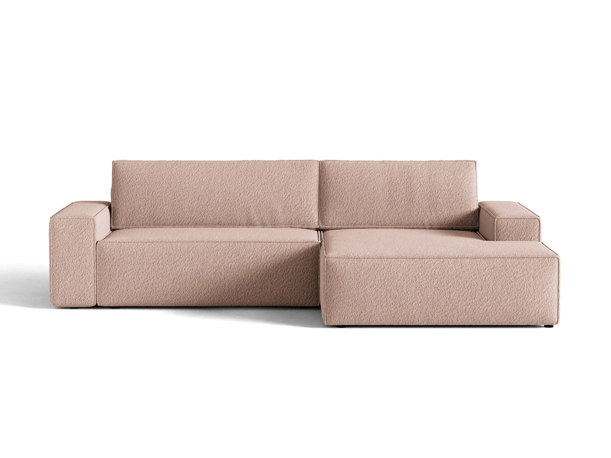 Braunes Ecksofa Jodie von Micadoni mit Bouclé-Stoffbezug, schwarzen Kunststoffbeinen und ausklappbarem Bettkasten, linke Ausrichtung.