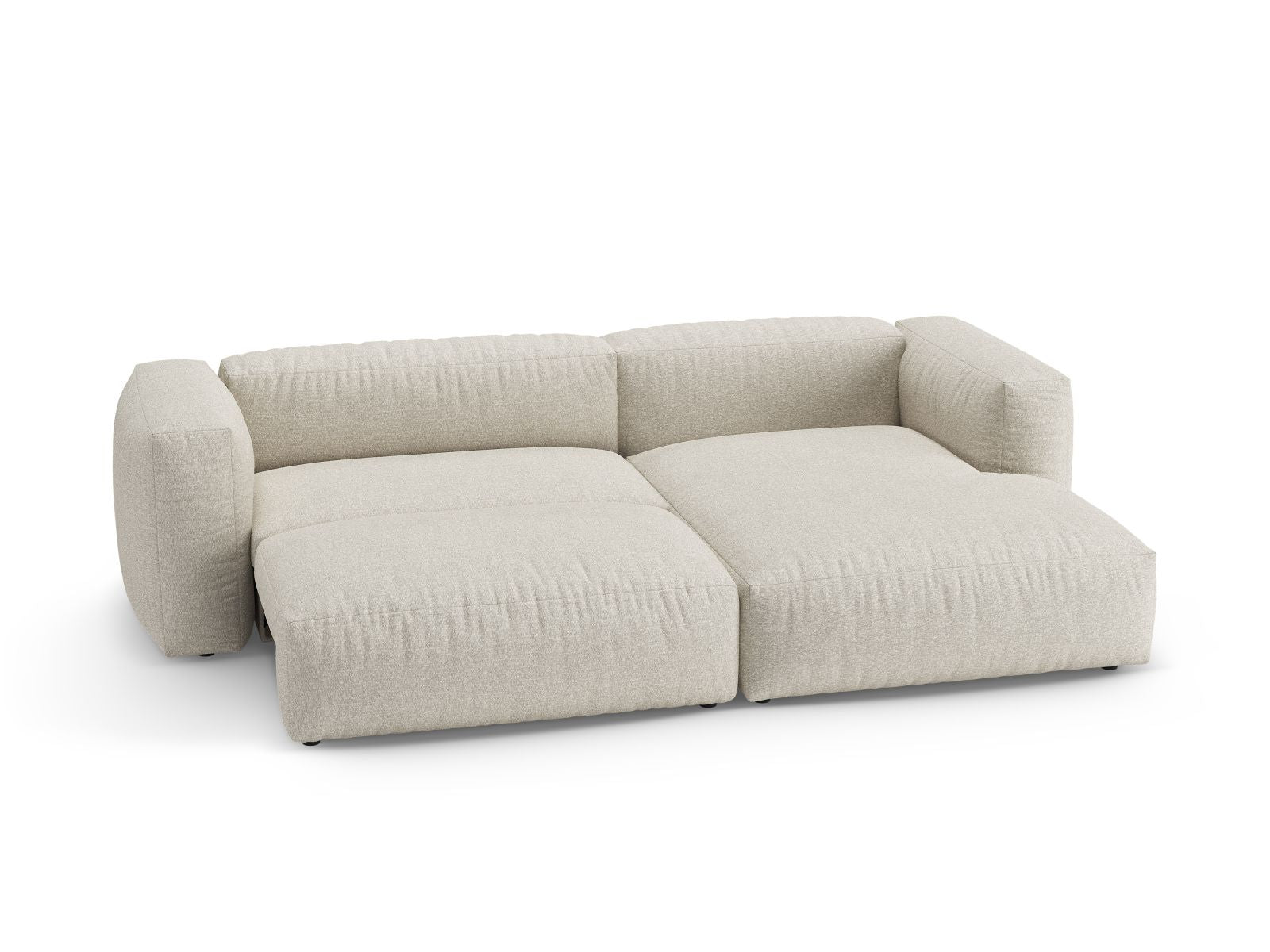 Beige 4-Sitzer Ecksofa Martina mit eleganter Schlaffunktion und cleverem Stauraum, ideal für moderne und gemütliche Wohnbereiche.