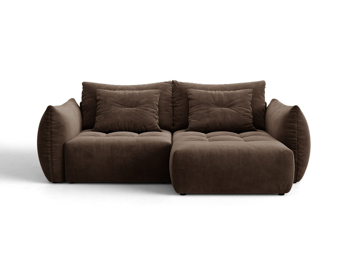 Ecksofa Bloom mit Schlaffunktion von Micadoni in Sand, Bettsofa rechts mit Casino-Veloursbezug und schwarzen Kunststoffbeinen.