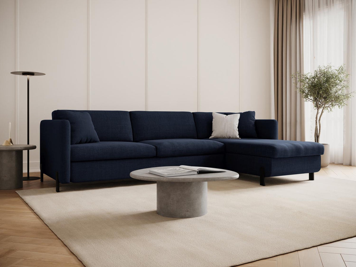 Gloria Ecksofa rechts mit Schlaffunktion und Stauraum 4 Sitzer in Blue-Bjorn präsentiert im Onlineshop von KAQTU Design AG. Bettsofa rechts ist von Micadoni