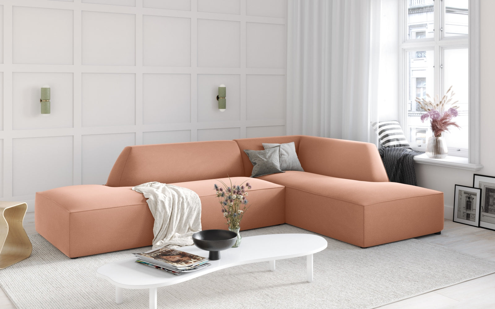 Entdecken Sie das stilvolle Ruby Velour Ecksofa rechts von Micadoni – ein 4-Sitzer, der Eleganz und Komfort vereint. Ideal für Ihr Wohnzimmer!