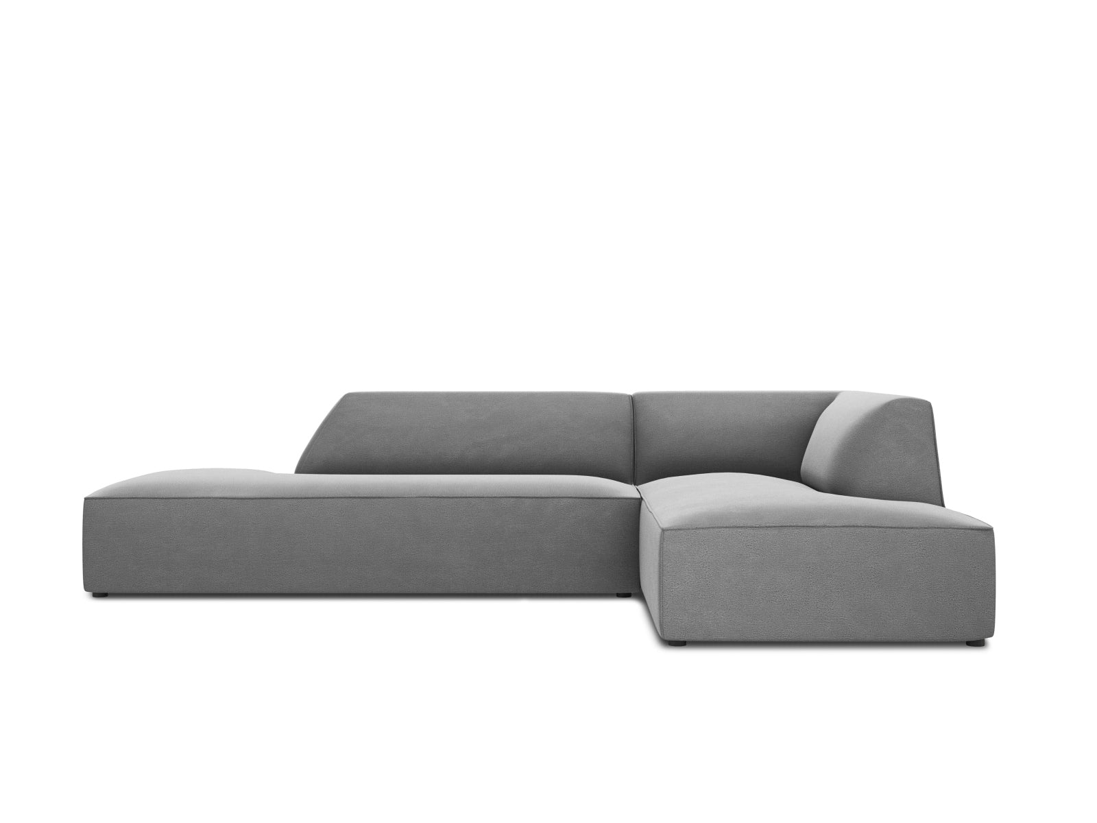 Modulares Ecksofa in edlem Ruby Velour, rechtsseitig, für vier Personen. Ideal für stilvolle Wohnräume und gemütliche Abende.