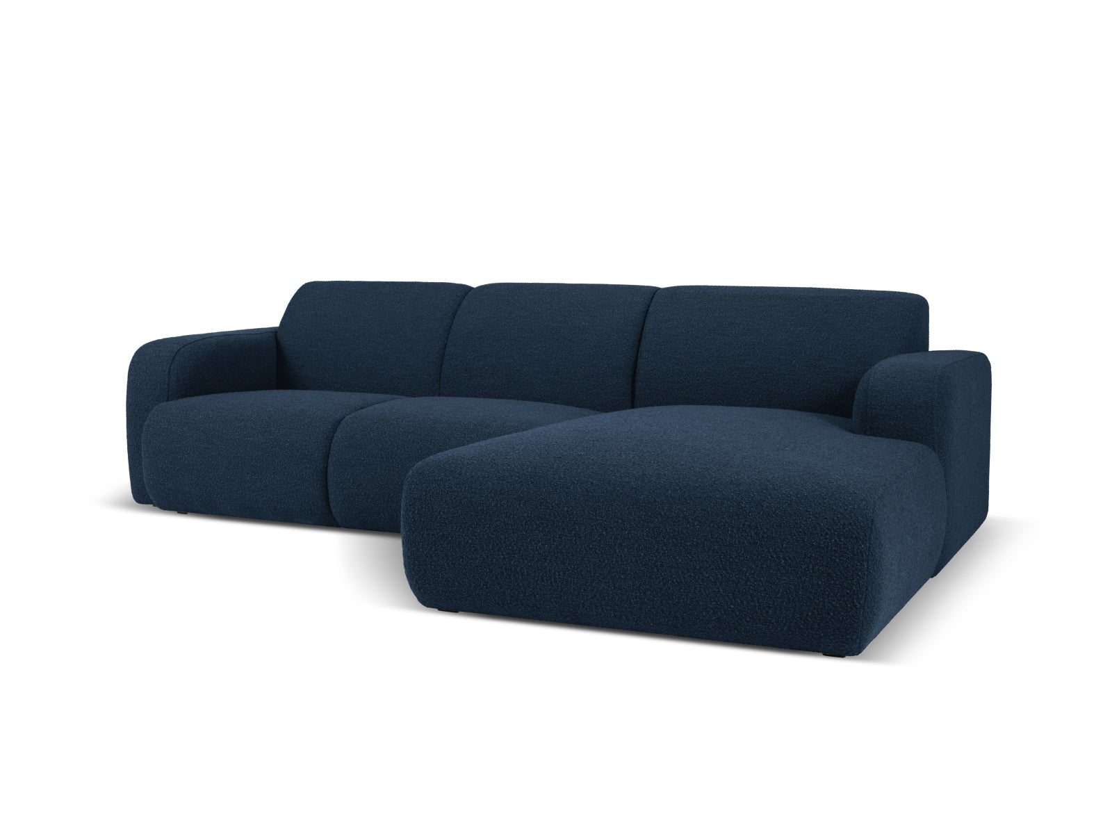 Elegantes Molino Boucle Ecksofa rechts, 4-Sitzer in Dunkelblau, stilvolles Design für modernen Wohnraum, erhältlich bei KAQTU Design AG.