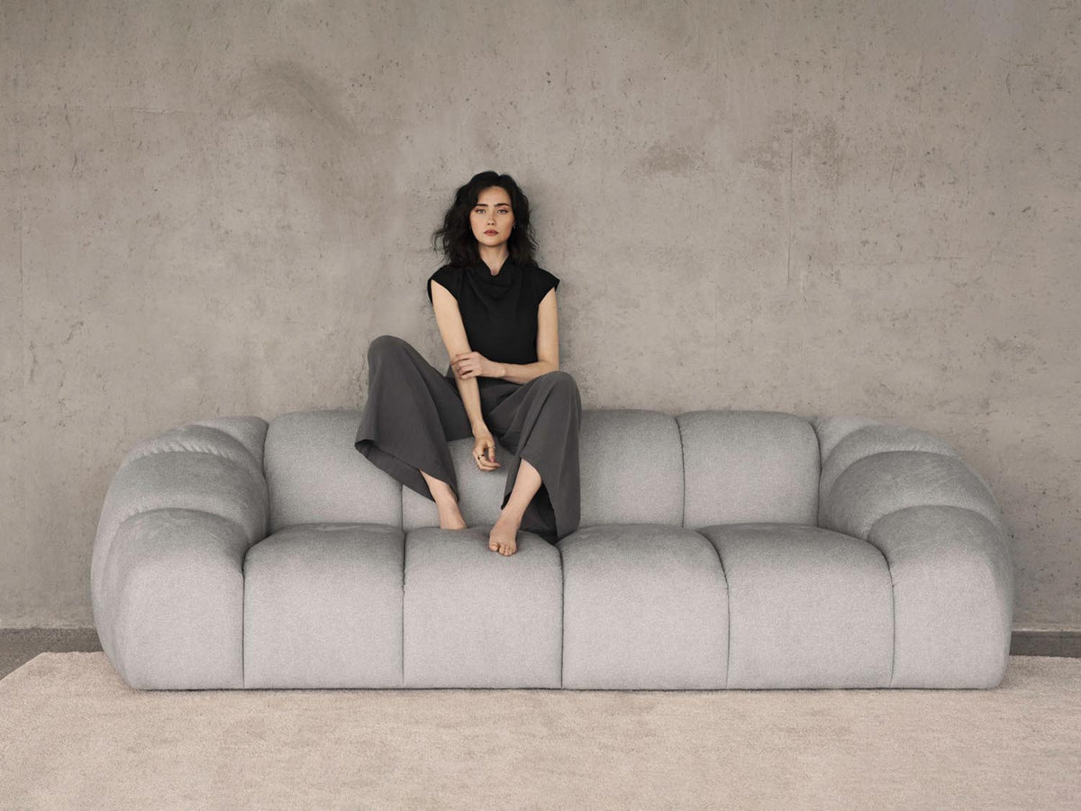 Diana Ecksofa rechts 4 Sitzer in Espresso-Sonic präsentiert im Onlineshop von KAQTU Design AG. L-Sofa rechts ist von Micadoni