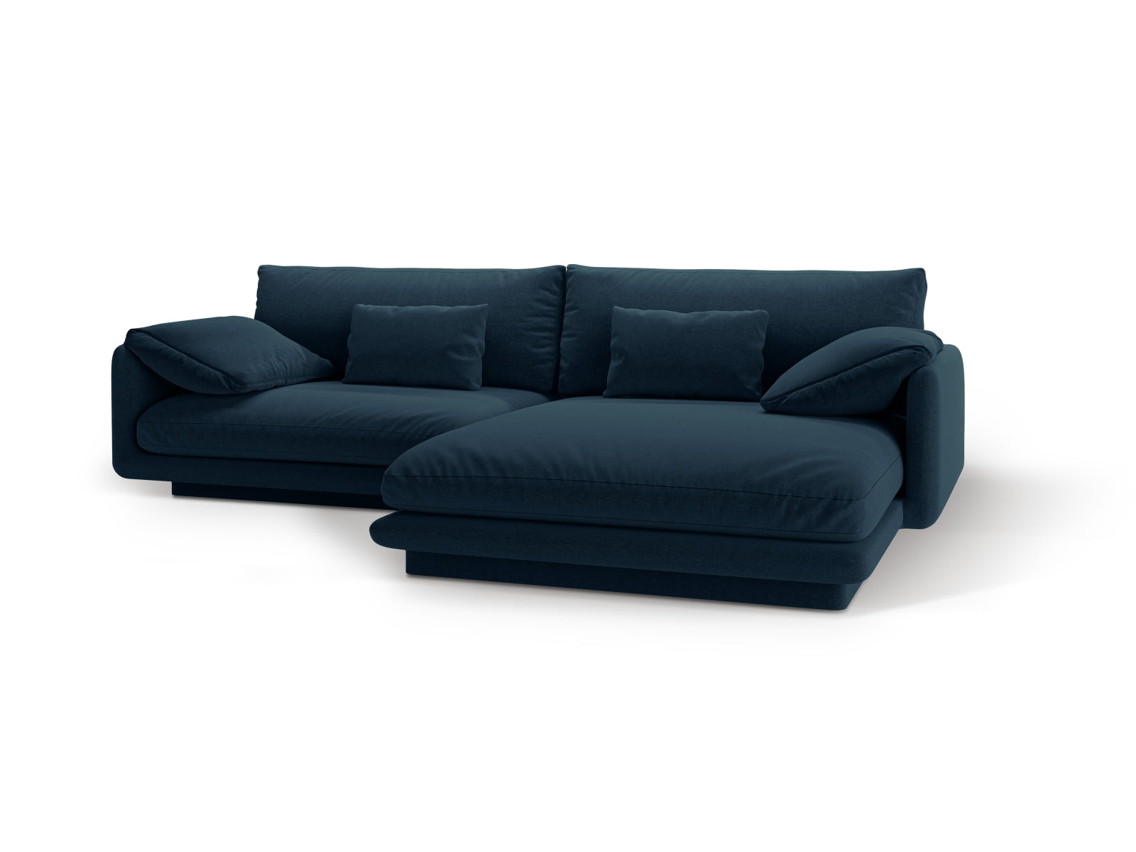 Elegantes Torino Ecksofa in stilvollem Navy Blue, 4-Sitzer, ideal für entspannte Abende im Wohnzimmer. Hochwertige Verarbeitung von Micadoni.