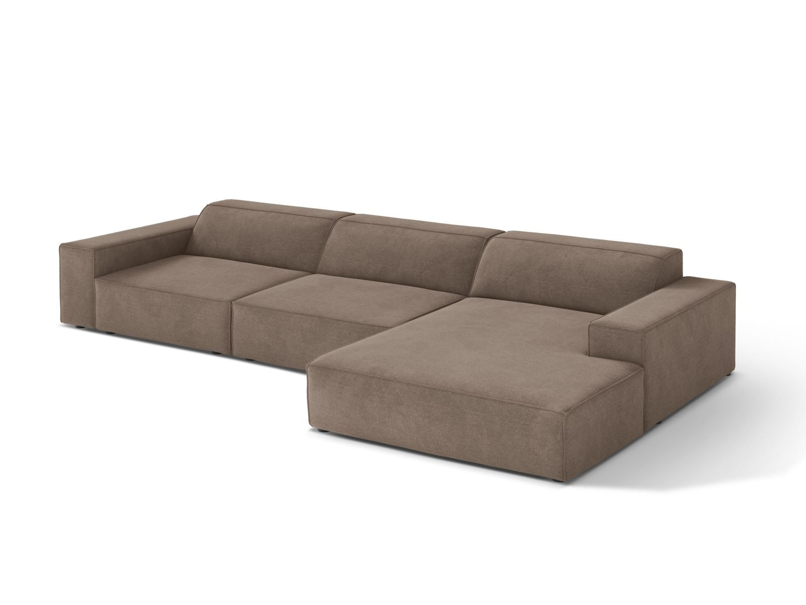 Elegantes 4-Sitzer Ecksofa Jodie in stilvollem Cappuccino-Liberty, ideal für moderne Wohnräume, erhältlich bei KAQTU Design AG.