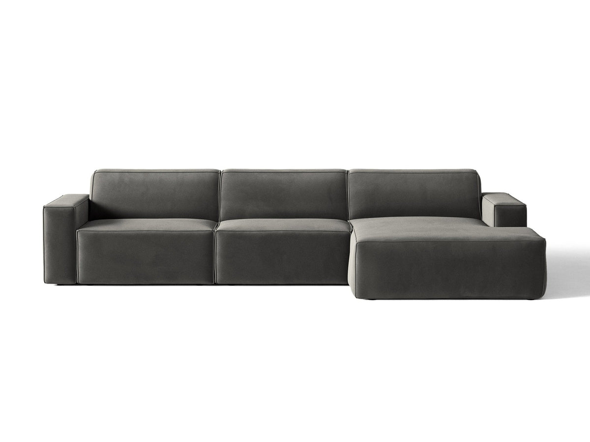 Modulares Ecksofa rechts von Micadoni in leichtem Beige, Samtstoff Venus, mit schwarzen Kunststoffbeinen und niedriger Rückenlehne.
