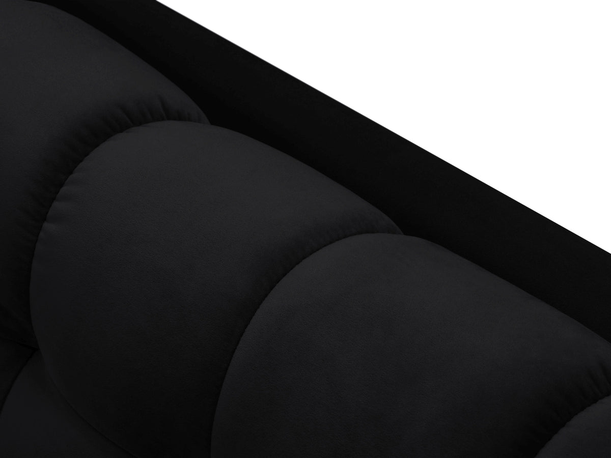 Mamaia Velour Ecksofa rechts 5 Sitzer in Black/Schwarz-Bluvel präsentiert im Onlineshop von KAQTU Design AG. L-Sofa rechts ist von Micadoni