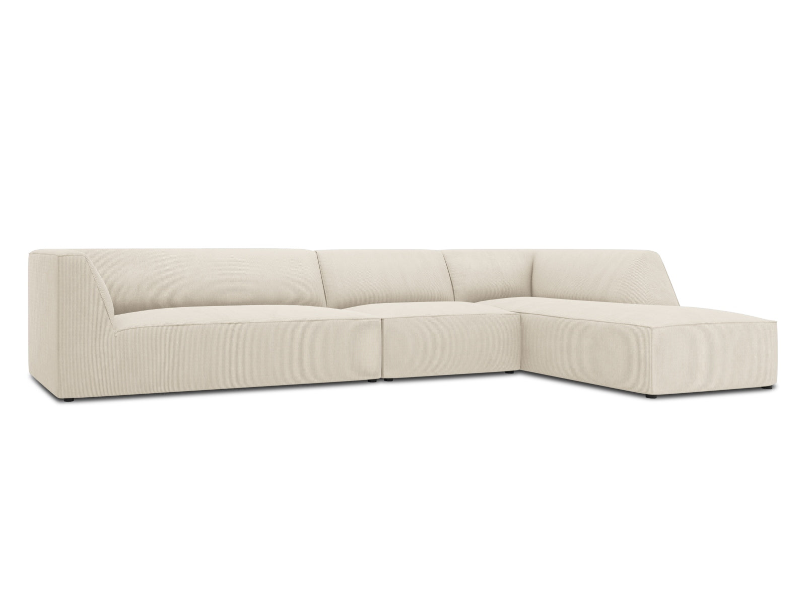 Elegantes Ruby Ecksofa in stilvollem Beige, 5-Sitzer, ideal für entspannte Abende. Modulares Design von Micadoni für individuelle Raumgestaltung.
