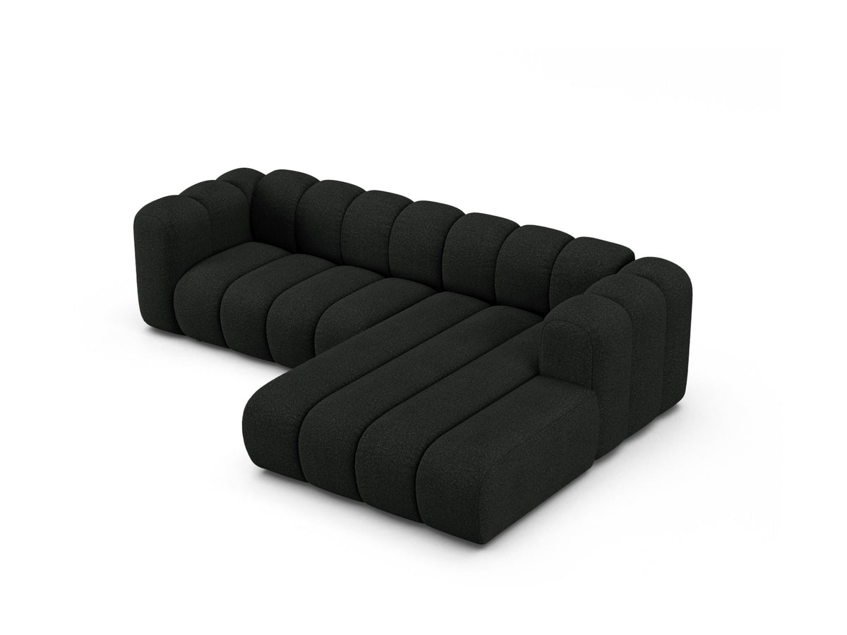 Lupine Boucle Modular Ecksofa rechts 4 Sitzer in Black-Baloo präsentiert im Onlineshop von KAQTU Design AG. L-Sofa rechts ist von Micadoni