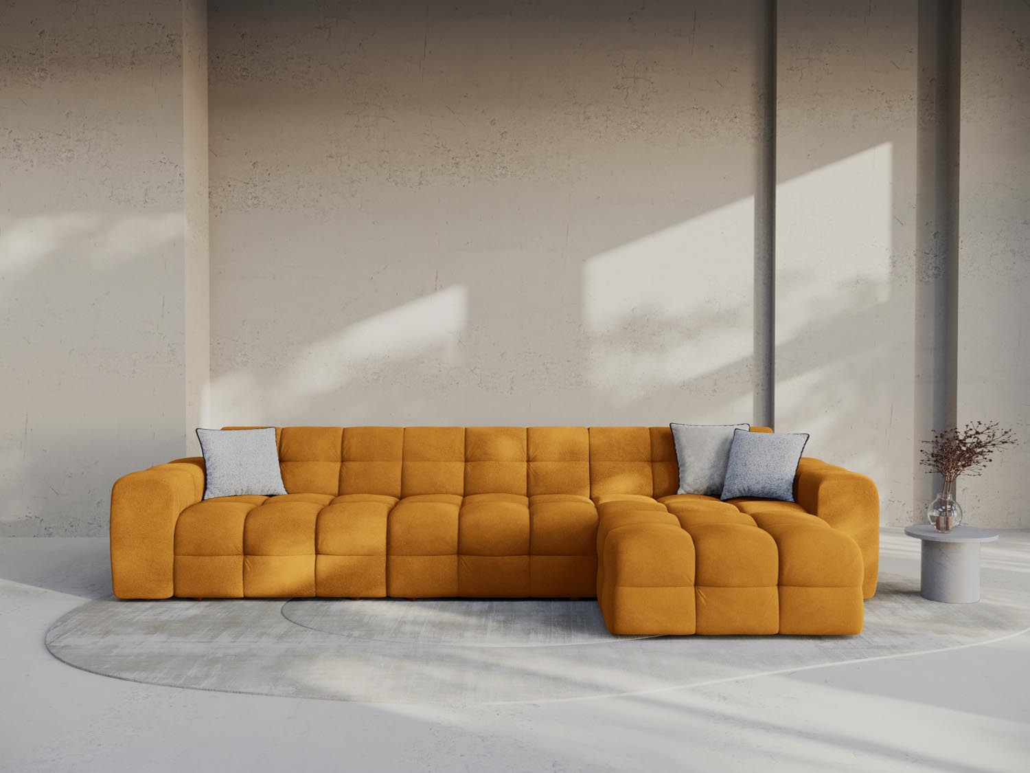 Elegantes Kendal Velour Ecksofa in Senfgelb, 5-Sitzer, ideal für stilvolle Wohnräume, präsentiert von Micadoni.