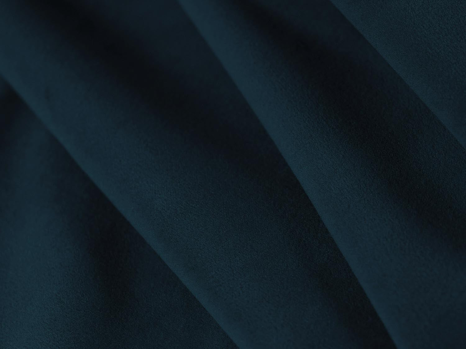 Modernes Kendal Velour Ecksofa in edlem Navy Blue, 5-Sitzer, perfekt für gesellige Runden und gemütliche Stunden im Wohnbereich.