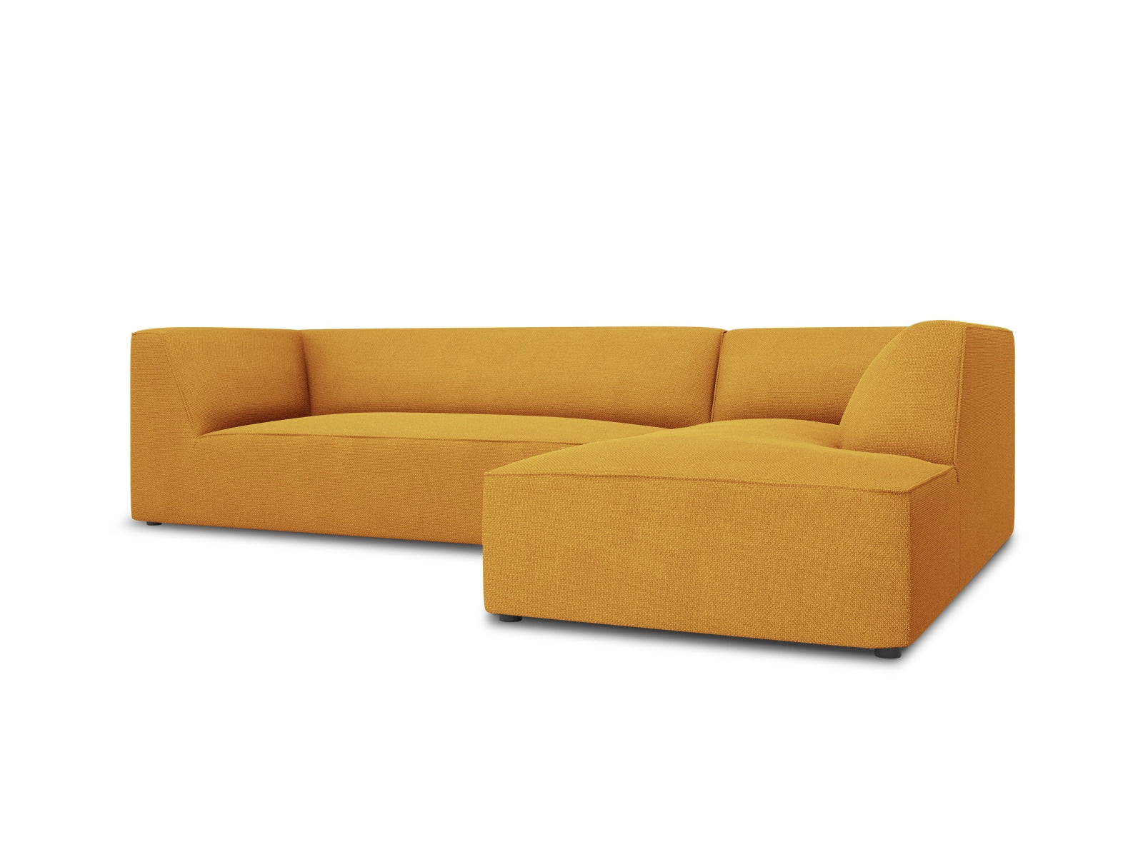 Entdecken Sie das Ruby Ecksofa rechts 4 Sitzer von Micadoni – ein stilvolles, modulares Möbelstück, das Komfort und Flexibilität für Ihr Wohnzimmer bietet.