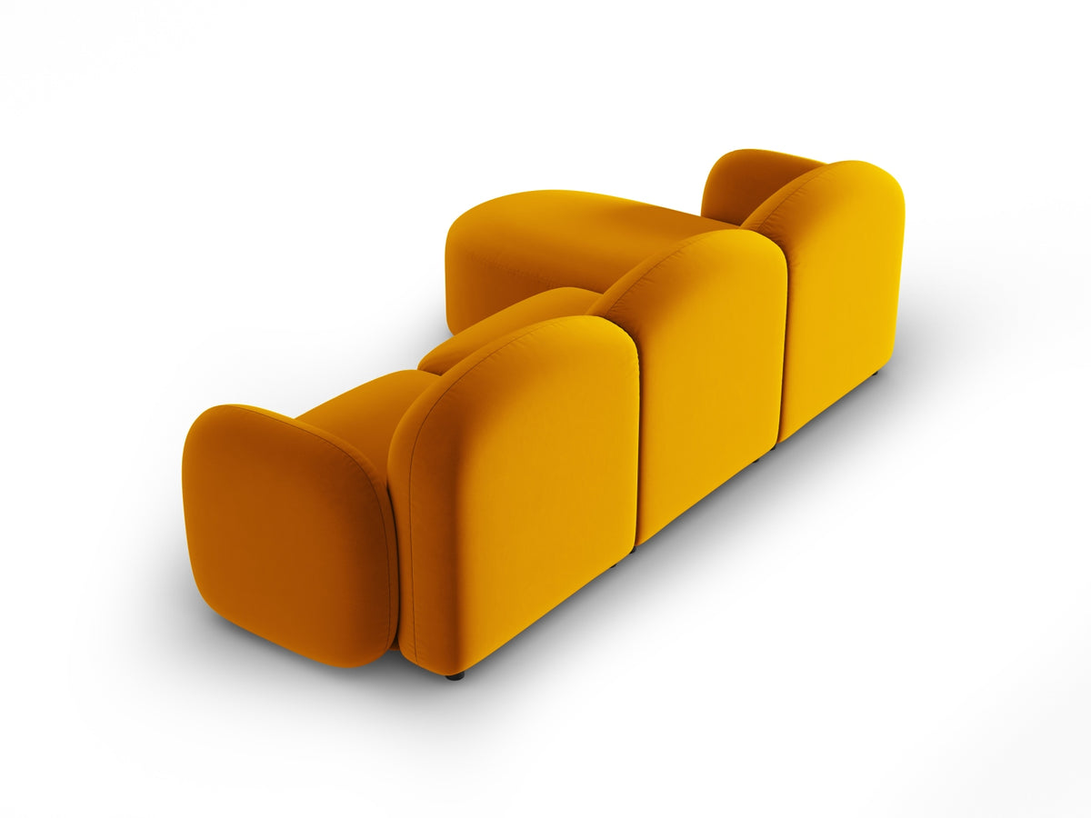 Blair Velour Ecksofa rechts 4 Sitzer in Yellow-Casino präsentiert im Onlineshop von KAQTU Design AG. L-Sofa rechts ist von Micadoni