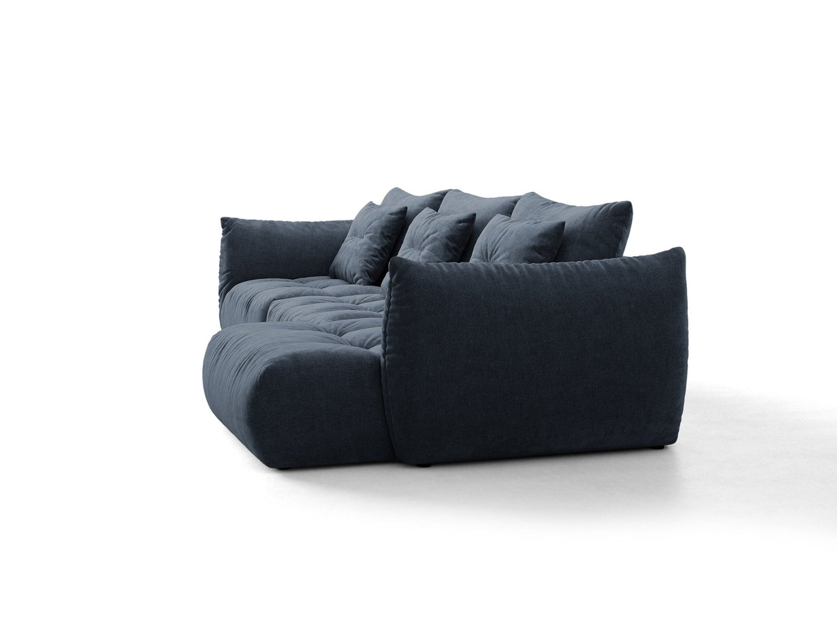 Beiges L-Sofa rechts Bloom von Micadoni mit Veloursstoff-Bezug Casino Pearl, schwarzen Kunststoffbeinen und sichtbarem Staufach unter der Sitzfläche.