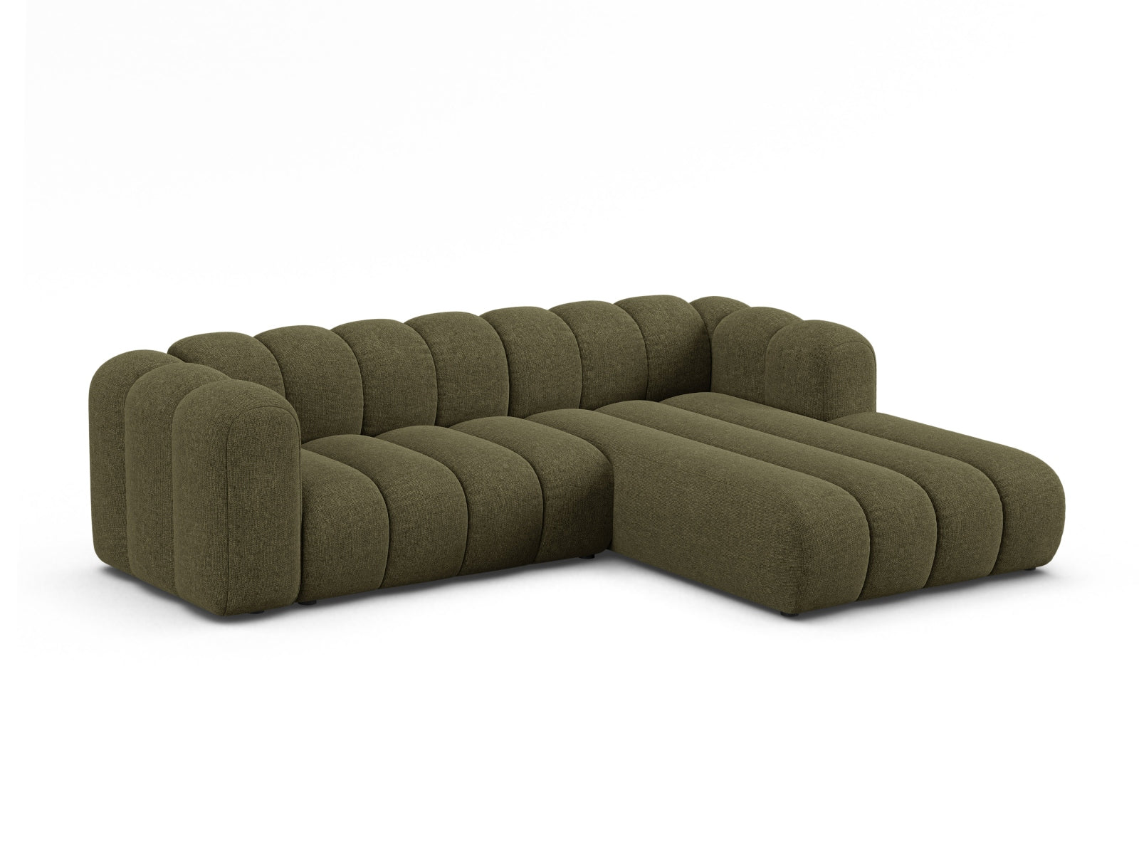 Elegantes Lupine Modular Ecksofa rechts für 4 Personen in der Farbe Green-Eden, ideal für stilvolle Wohnräume, erhältlich bei KAQTU Design AG.