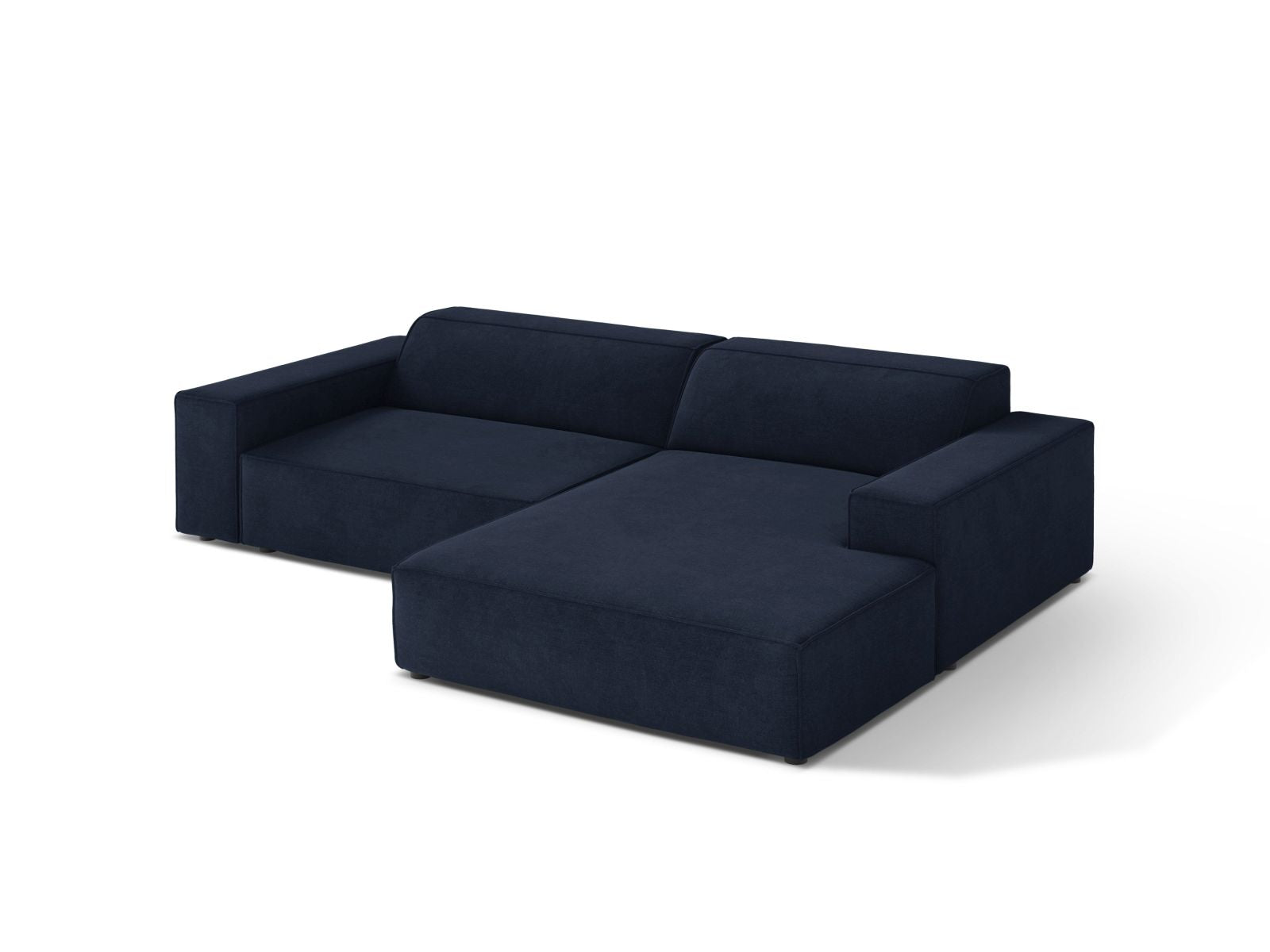 Elegantes 3-Sitzer Ecksofa Jodie in Navy Blue, ideal für stilvolle Wohnräume. Hochwertige Verarbeitung von Micadoni.