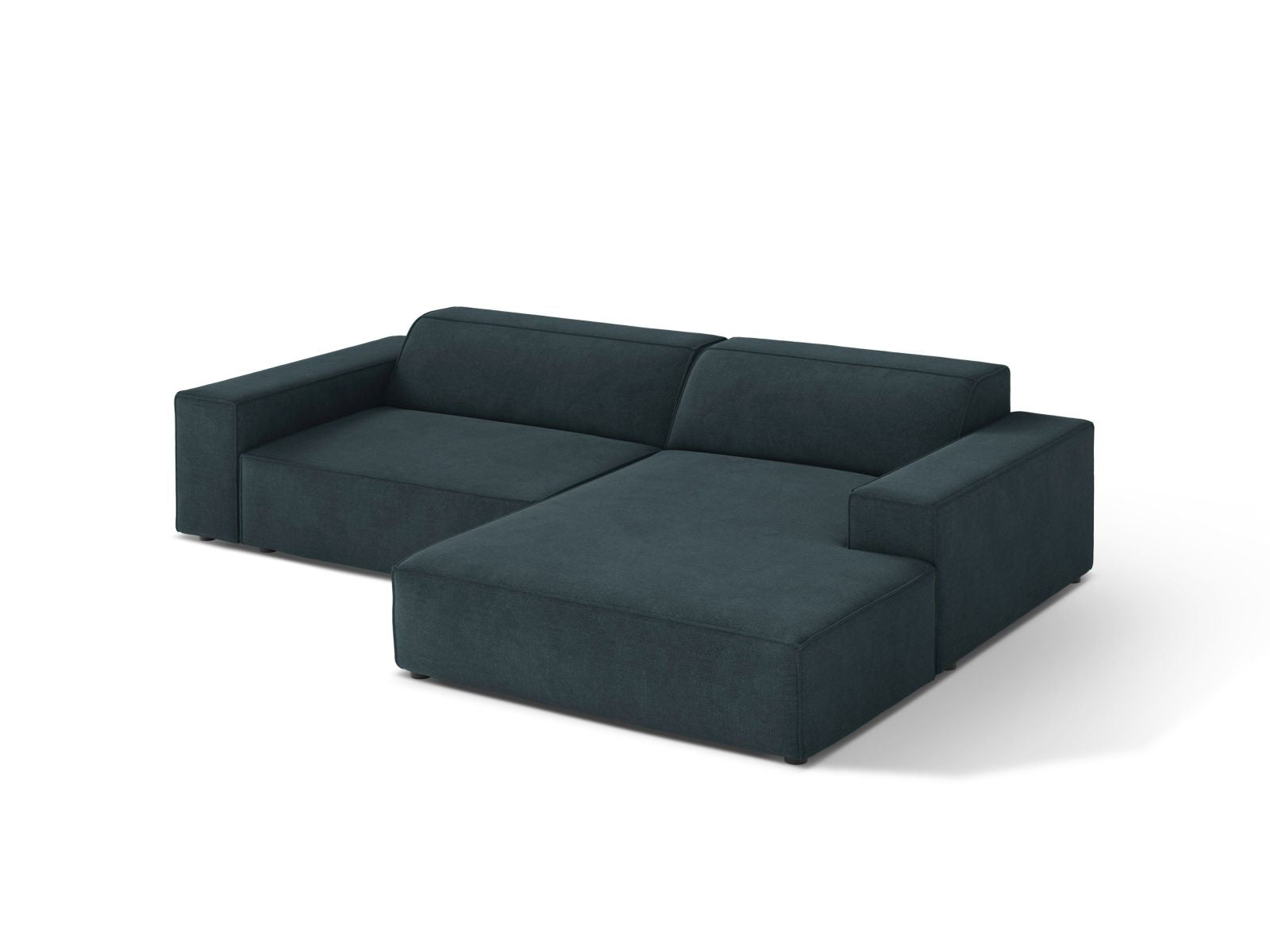 Elegantes 3-Sitzer Ecksofa Jodie in tiefem Petrol, ideal für stilvolle Wohnräume. Hochwertige Verarbeitung von Micadoni.