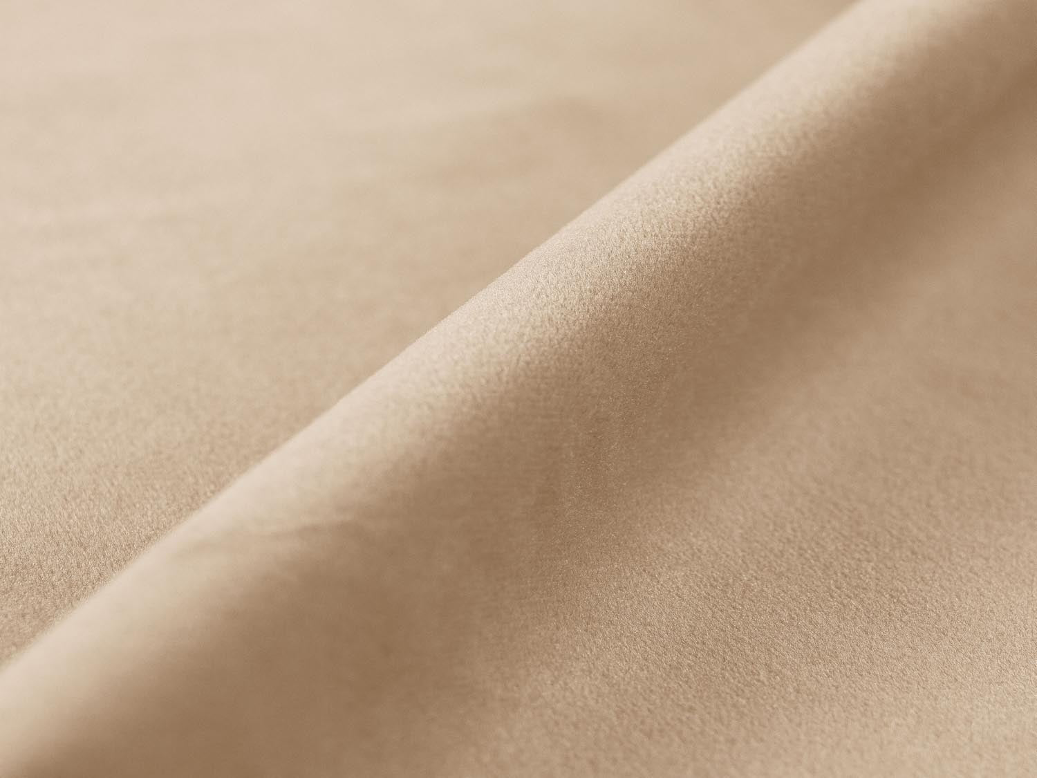 Elegantes Eden Velour Ecksofa rechts in sanftem Nude-Paris, ideal für stilvolle Wohnräume und entspannte Stunden.