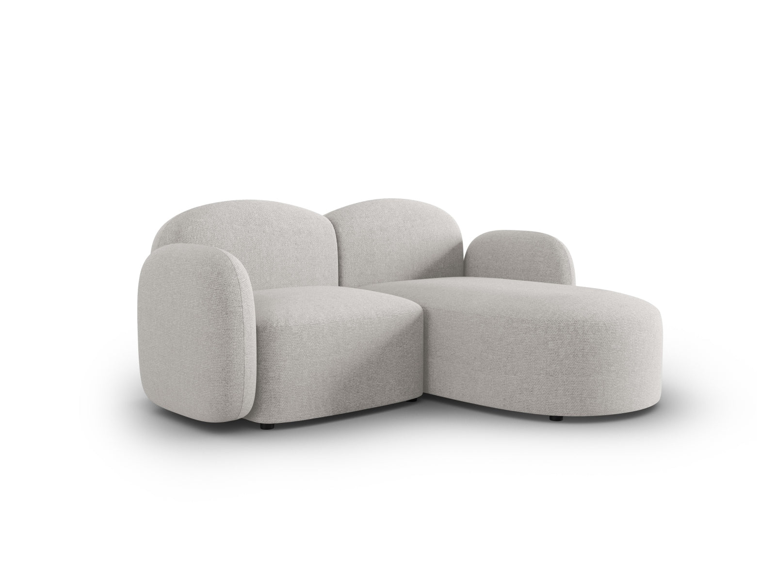 Erleben Sie das elegante Blair Ecksofa rechts 3 Sitzer von Micadoni. Luxuriöser Velours und zeitgemässes Design für Ihr stilvolles Wohnzimmer.