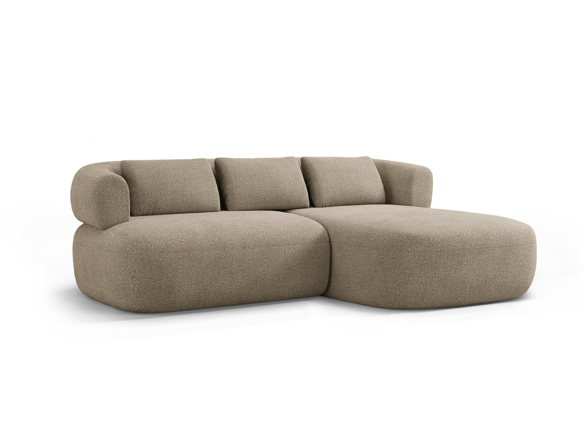 Jenny Ecksofa rechts 5 Sitzer in Light Brown-Now or Never präsentiert im Onlineshop von KAQTU Design AG. L-Sofa rechts ist von Micadoni