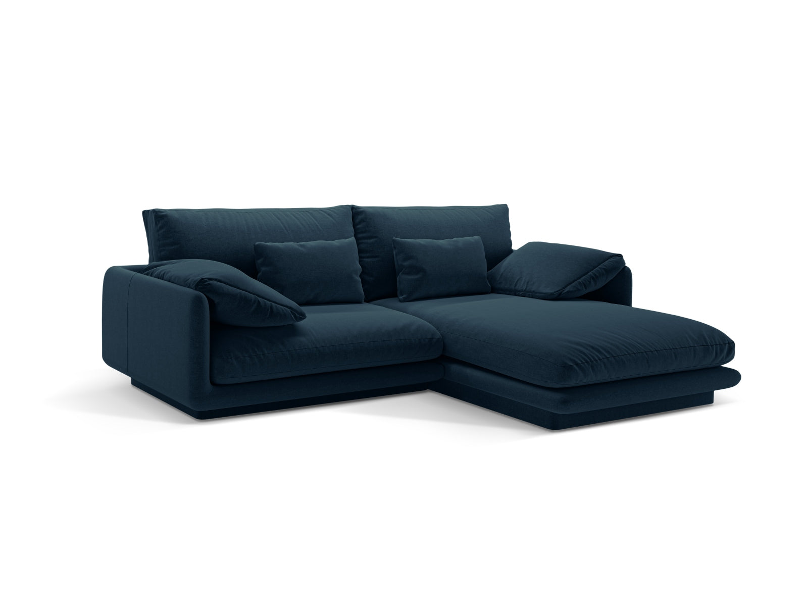 Elegantes Torino Ecksofa in Navy Blue, 3-Sitzer, rechtsseitig, ideal für stilvolle Wohnräume, erhältlich bei KAQTU Design AG.